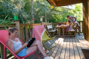 Nantes Camping - Hébergement - La Cabane du Voyage - Terrasse