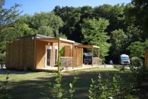 Nantes Camping - Hébergement - Chalet Petit Écolier - Extérieur