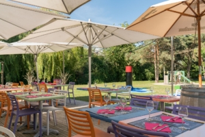 Nantes camping - Le Restaurant - Terrasse