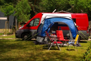 Stellplatz Wohnmobil im Grünen